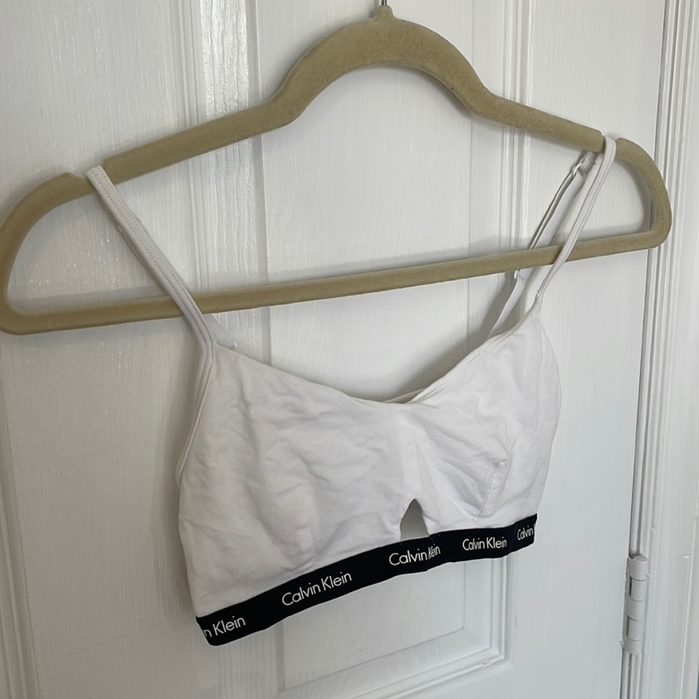 Calvin Klein White/Black Bralette/Sport Bra Size Medium